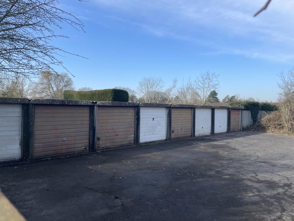 Lot: 61 - SEVEN GARAGES - view of garages in Marden